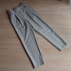 INÉD CLARO イネドクラロ テーパードパンツ ベージュ サイズ9 M相当