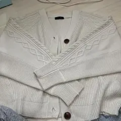 アイボリー ケーブル編み 長袖カーディガン