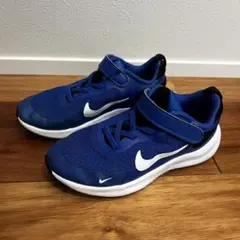 NIKE ナイキ　キッズ スニーカー 18.5cm ブルー　FB7690-401