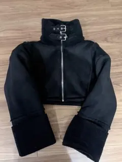 ブラック クロップドジャケット フリース裏地