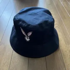 PLAY BOY バケットハット　白糸 PLAY BOY バケットハット 白糸 - メルカリ