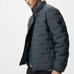 [新品・未使用]ユニクロ　パフテックジャケットノンキルトダークグリーンメンズXS