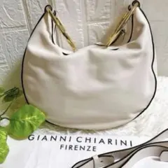 ジャンニキャリーニ 定価5.6万　2way レザー　ショルダーバッグ 白