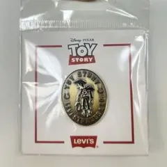 トイストーリー リーバイス ピンバッジ Levi's ウッディ サドルマン