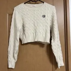 【お値下げしました】レディース ショート丈ニット オフホワイト ロゴ刺繍