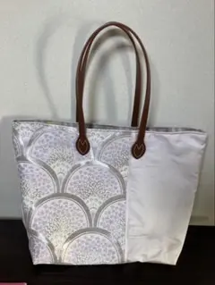 リバティプリント使用 トートバッグ 木の実柄と綿麻花柄の