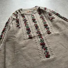 【立体刺繍】ケーブル編みニット 花柄 ビーズ 毛100% ヴィンテージ 希少のサムネイル