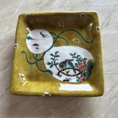 九谷焼花と鳥の絵柄の陶器皿