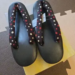 ウレタン草履 フリーサイズ ドット柄　黒