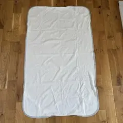 ベビー防水シーツ　西松屋