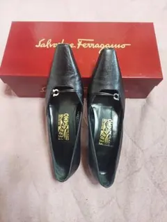 2026年最新】ferragamo ガンチーニ パンプスの人気アイテム - メルカリ