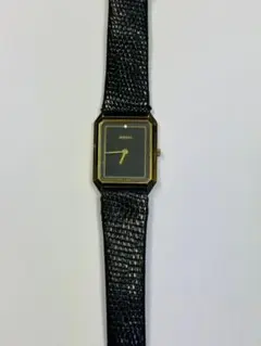 RADO クォーツ 腕時計 ブラック文字盤 ゴールドケースのサムネイル