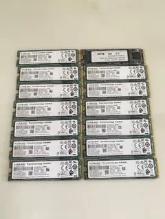 SSD 256GBx1枚　128GB x13枚　計14枚セット