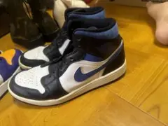 Nike Air Jordan 1 ホワイト/ブラック/ブルー