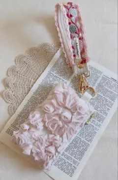 ハンドメイド　インド刺繍リボンショートショルダーとポーチセット