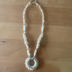 ホワイトビーズリングネックレス