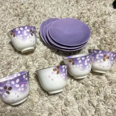 ティーカップ食器セットのサムネイル