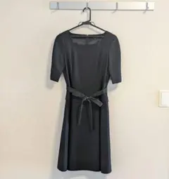 【美品】TO BE CHIC 半袖ワンピース ブラック　リボン付きのサムネイル