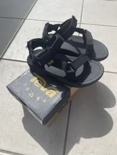Teva ブラック サンダル　18.0cm