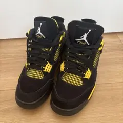 NIKE Air Jordan 4 Retro Black Yellowのサムネイル