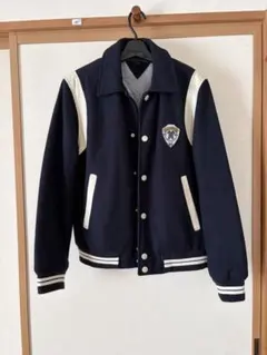 TOMMY HILFIGER スタジャン ネイビー Sサイズ