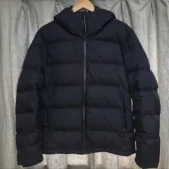 黒　Lサイズ　シームレスダウンパーカー【UNIQLO】