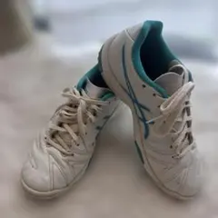 asics サッカートレーニングシューズ ホワイト×ブルーのサムネイル