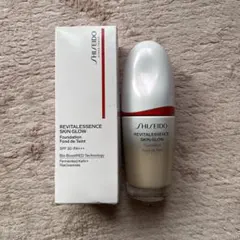 SHISEIDO REVITALESSENCE SKIN GLOW 220
