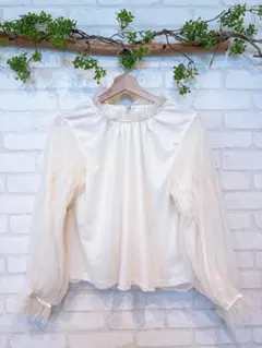 チュール　アイボリー長袖トップス✳︎ 服or鞄or靴2点ご購入で安い方半額！
