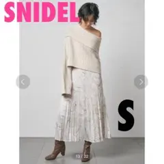 SNIDEL　シャイニープリーツナロースカート　S　フェミニン　スナイデル　上品
