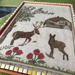 クロスステッチ完成品　イギリスコテージ、シカ ❗️赤いポピーの花