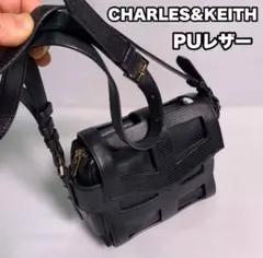 K*o様 チャールズアンドキース ショルダーバッグ ポーチ 黒 斜め掛け クロス