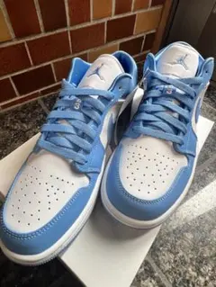 WMNS AIR JORDAN 1 LOW ユニバーシティブルー 10
