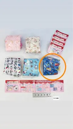 サンリオレトロレッスンバッグミニキーホルダー　サンリオキャラクターズ