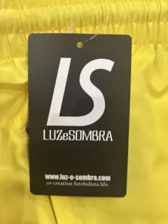 新品値下げ不可LUZ e SOMBRA ハーフパンツ サイズ貴重XL イエロー