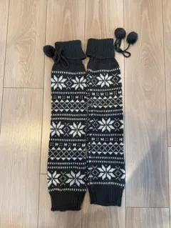 ポンポン付き レッグウォーマー グレー