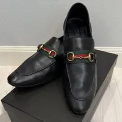 グッチ　GUCCI レザー ローファー 黒 グリーンレッドストライプ