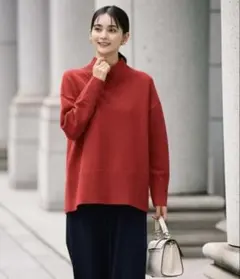 a.v.v 【雑誌 InRed（宝島社）12月号掲載】バックスリットニット 新品