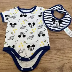 ミッキーマウスロンパースとよだれかけセット