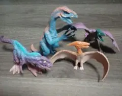 恐竜フィギア　４体セット