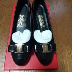 Ferragamo ブラック パンプス