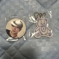 INI 許豊凡 カプセルトイ キーホルダー ミニ缶バッジ