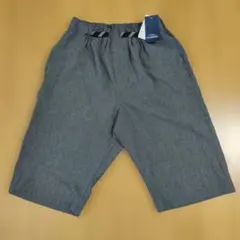 【未使用】グレー 半ズボン 150cm