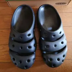 【新品未使用品】keen ヨギ BLACK/MAGNET　26センチ
