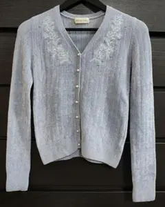 Début de Fiore ブルーグレー Vネック カーディガン　ビジュー