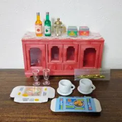 【廃盤品】シルバニア　リビングサイドボードセット　赤い家具