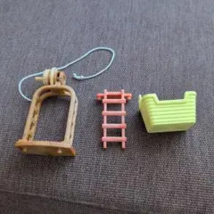 シルバニアファミリー 小物セット　赤ちゃん広場のあそびの樹のお家