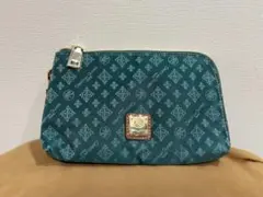 Item thumbnail for item 1ae83056-c8ea-4de7-a99a-e44c2a422d7e