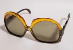 Item thumbnail for item 50c4d5b5-625c-4b51-b319-e24a3e5995a9