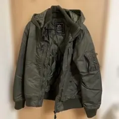 ALPHA INDUSTRIES ミリタリージャケット X-LARGEリボン付き